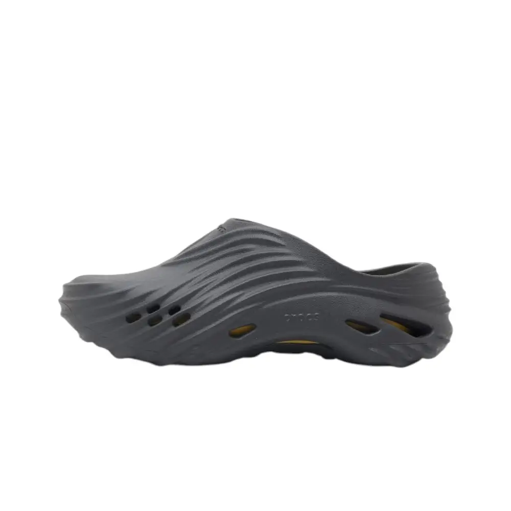 Echo Wave Sandals Black