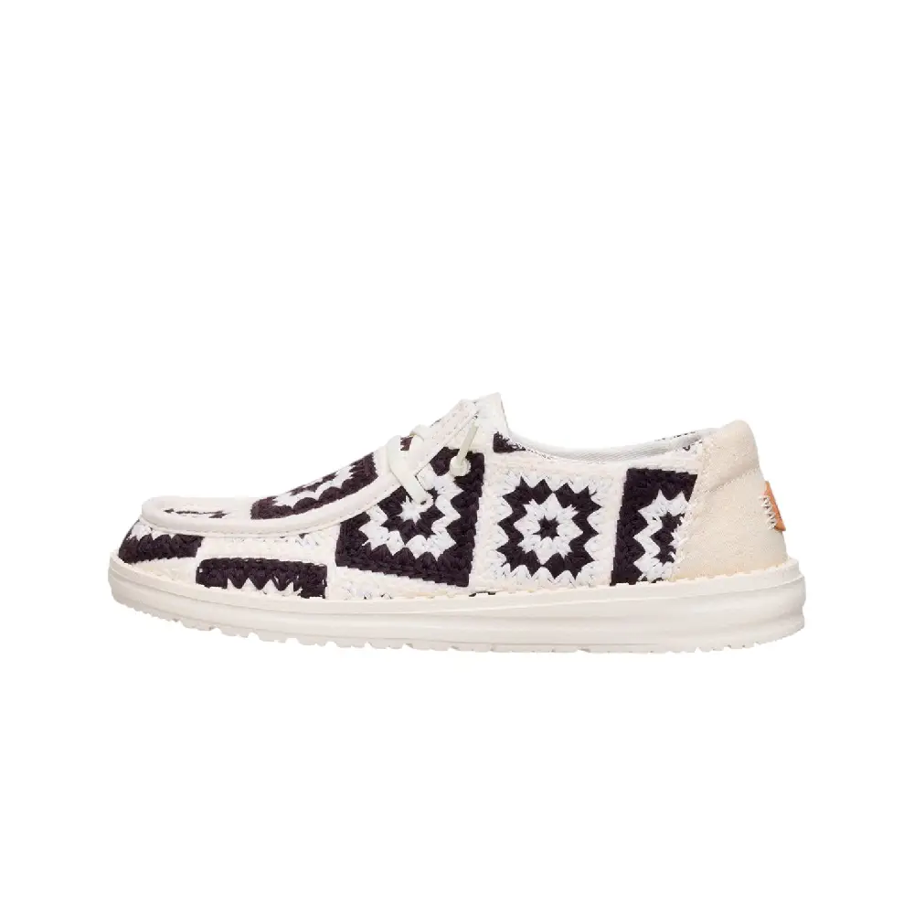 Wendy Cottage Crochet White Black