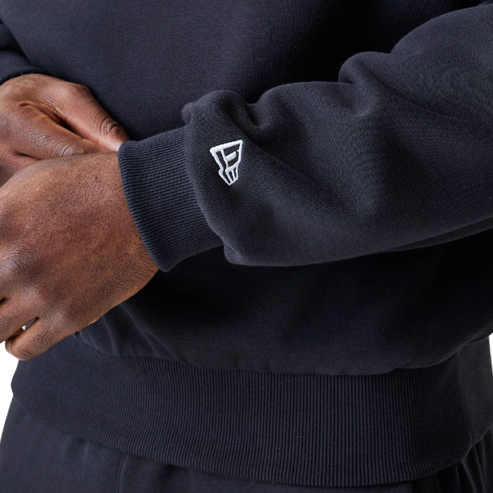 Chicago Bulls NBA Linear Black Crew Neck Sweater - Image 4