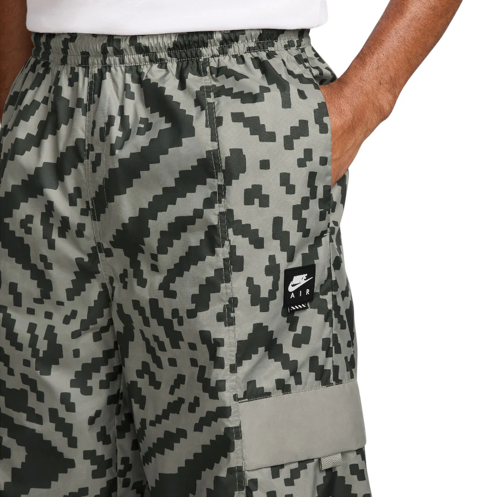 Air Woven Cargo All-over Print Pant Brown Black - Image 3