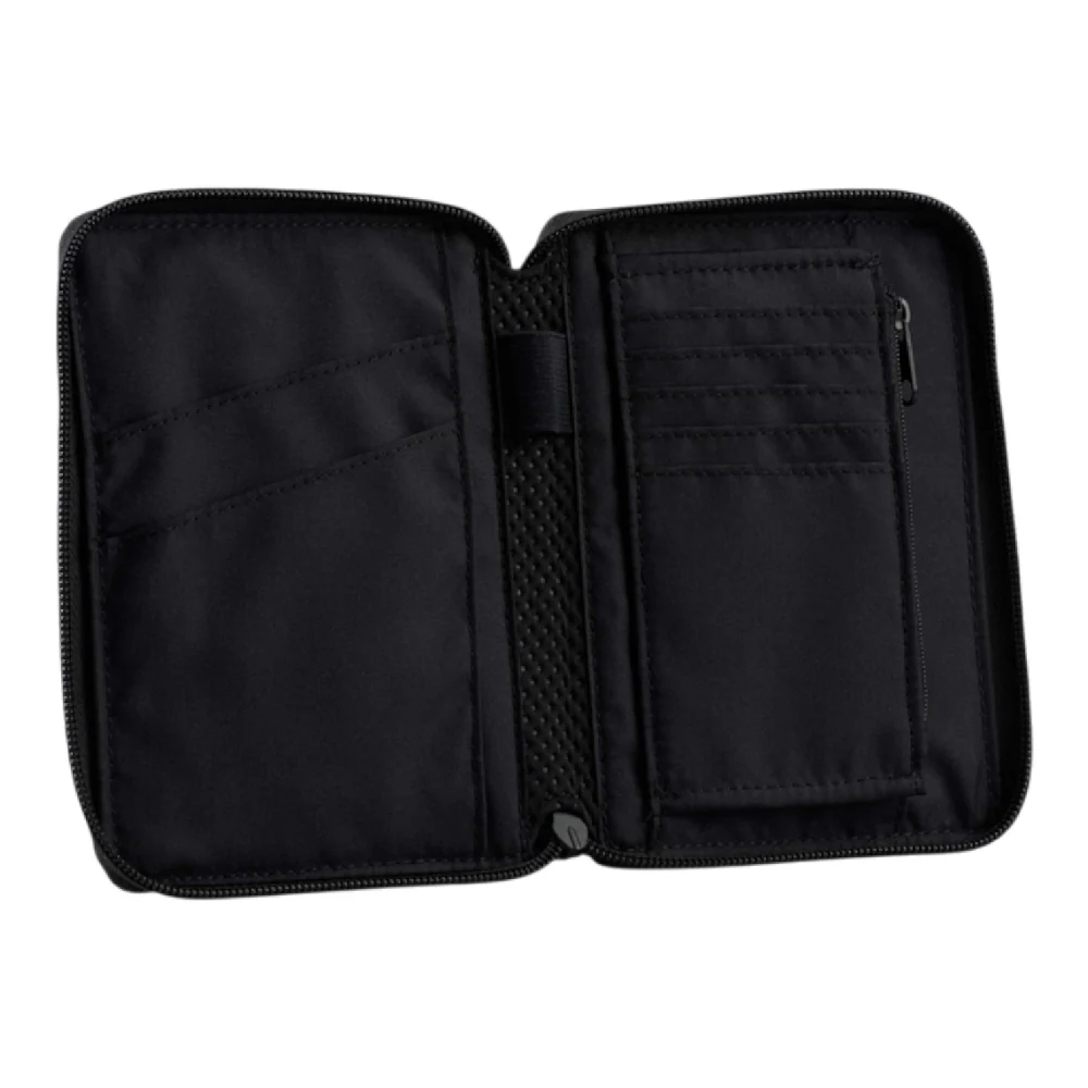 Aura Travel Wallet Black - Image 3