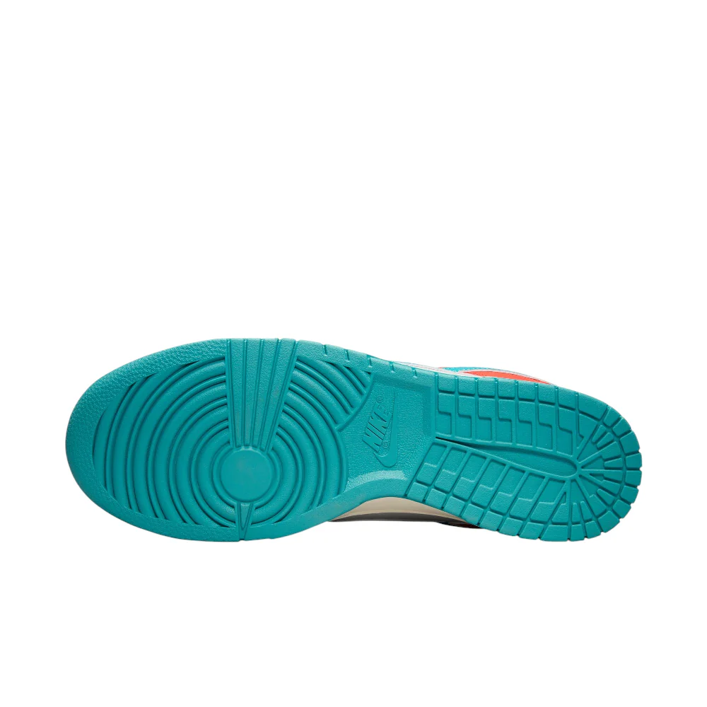 Dunk Low Retro Picante Red/Dusty Cactus Sneakers - Image 6