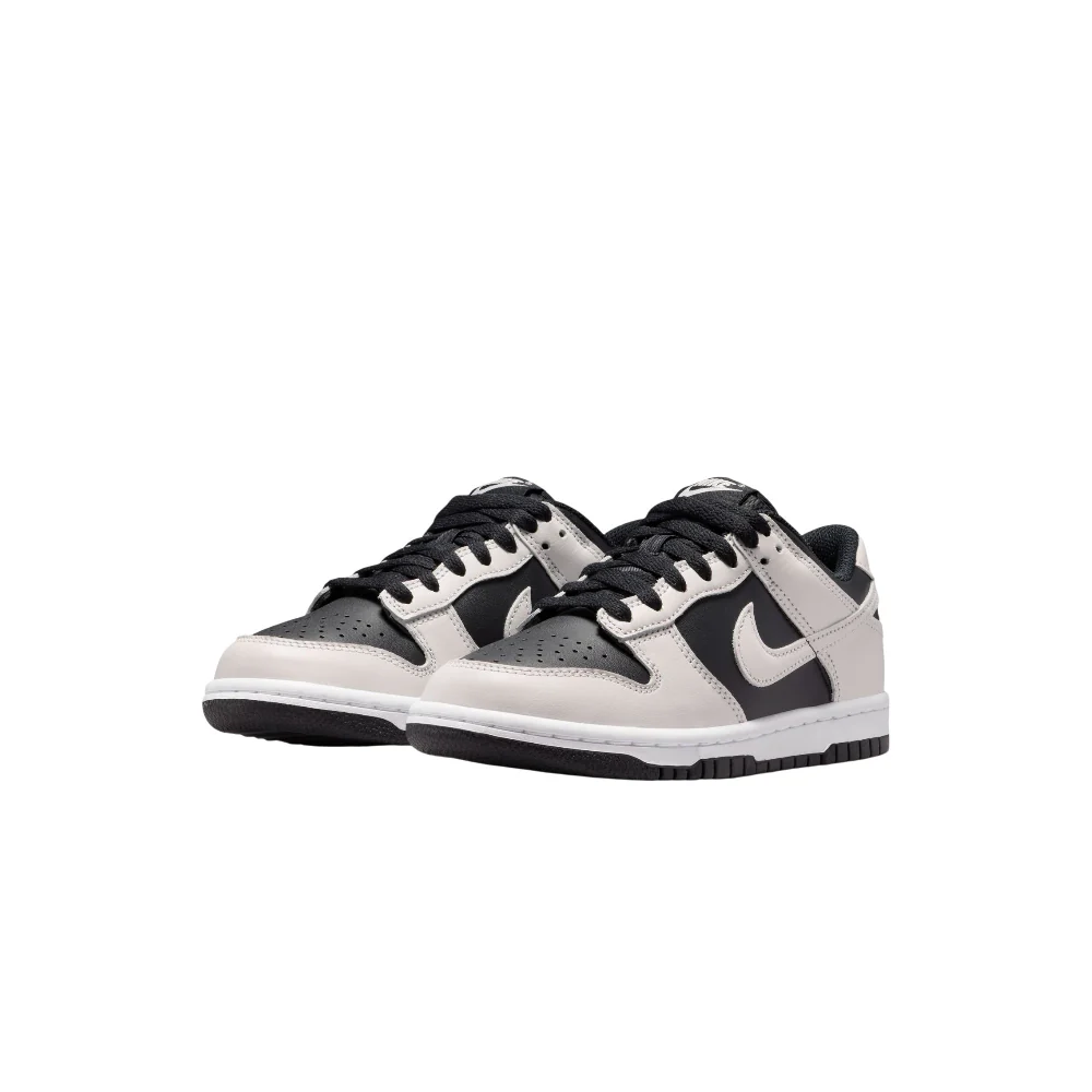 Dunk Low Sneakers Black (GS) - Image 2