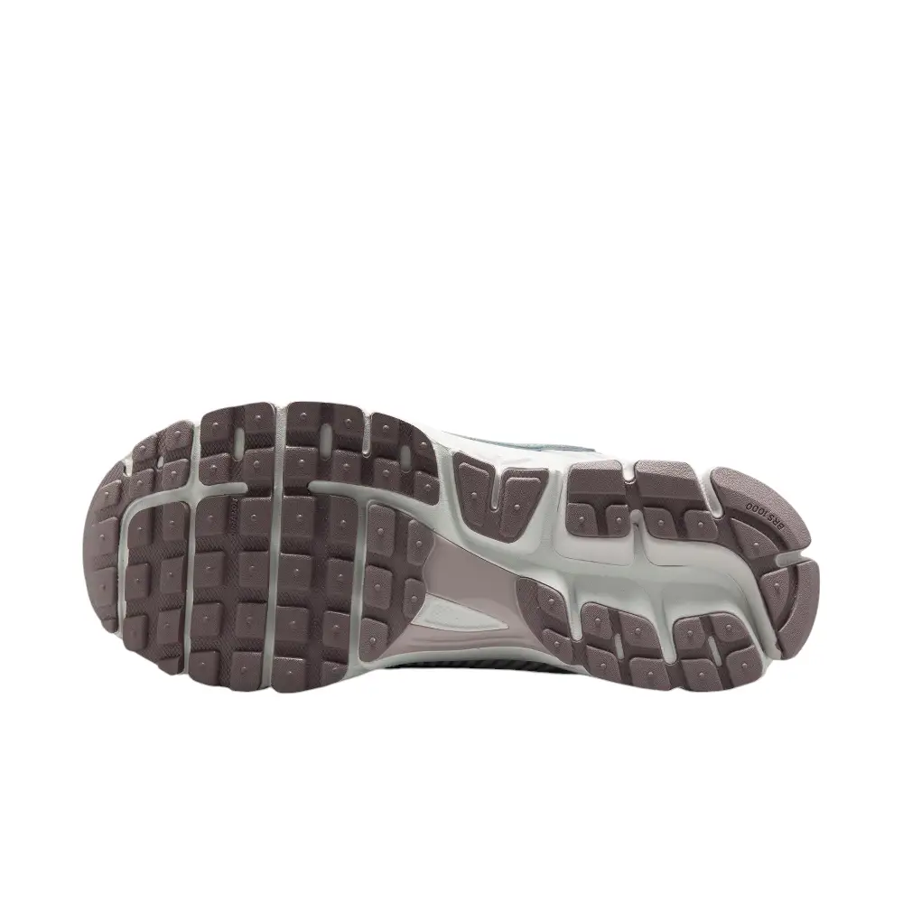 Zoom Vomero 5 Chrome Platinum Violet - Image 6