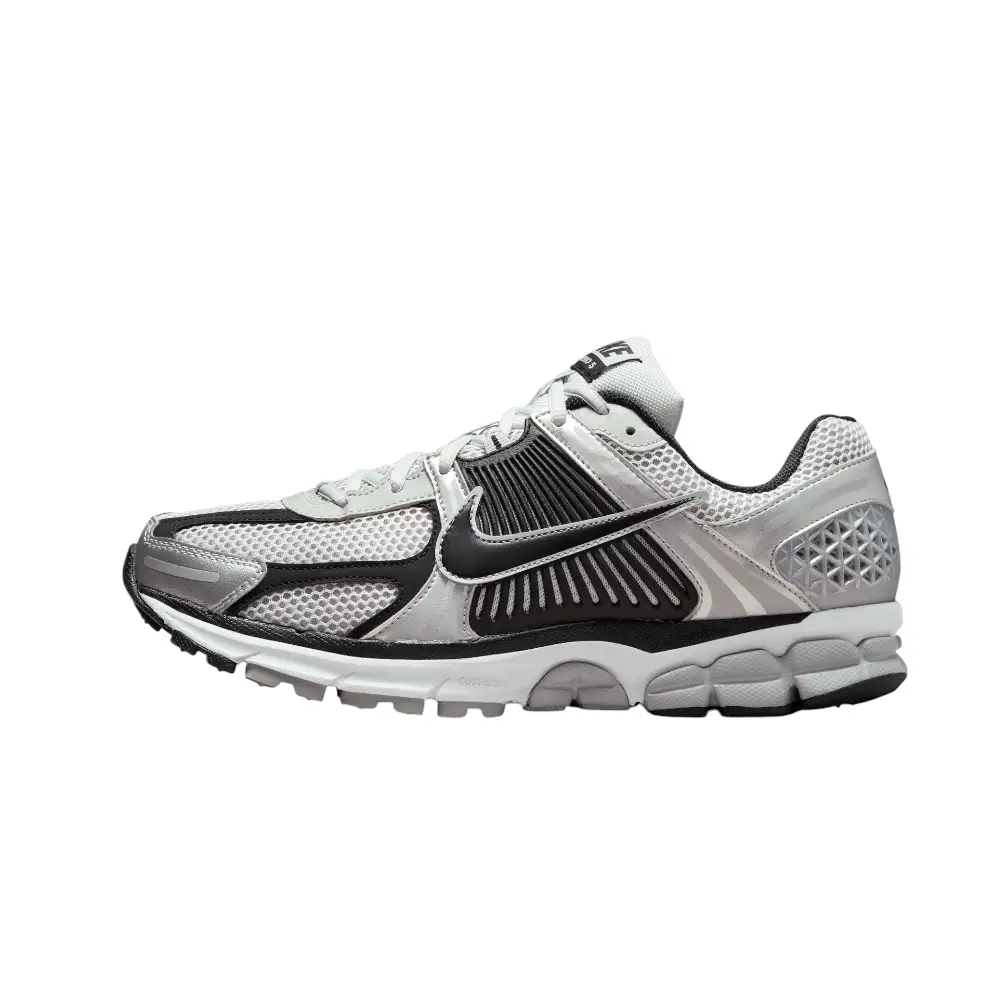 Zoom Vomero 5 Metallic Silver