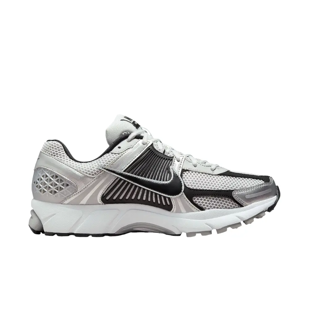 Zoom Vomero 5 Metallic Silver - Image 3